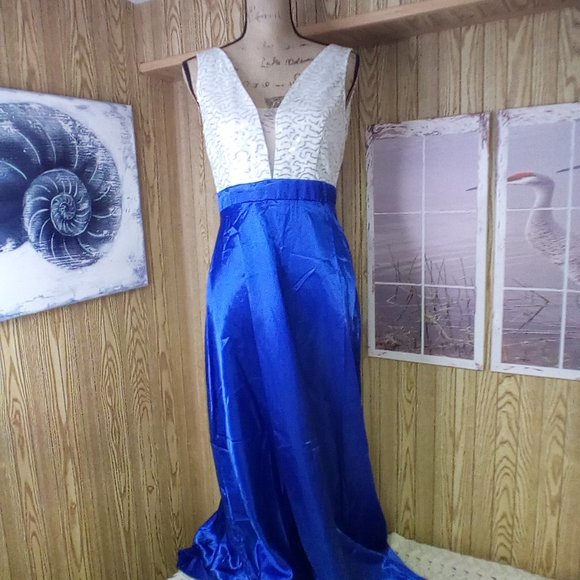 Evening prom blue dress white lace backless sleeveless top - Picture 1 of 7